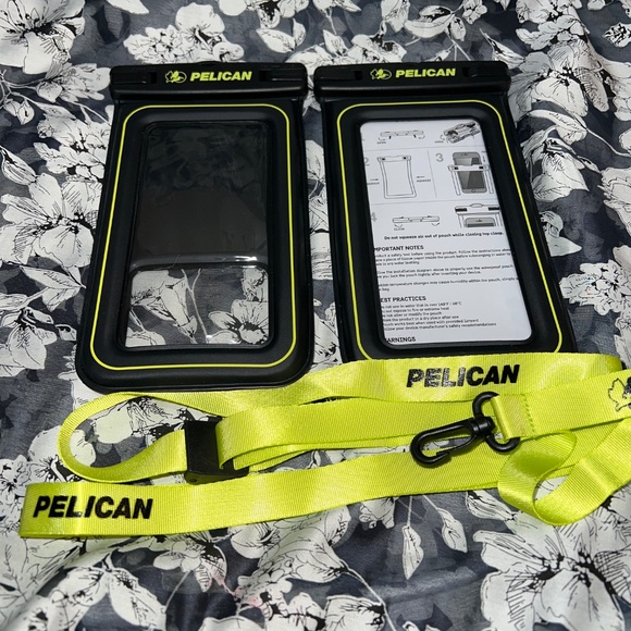 Pelican Marine Waterproof Phone Pouch 2 pack - NWT - Picture 3 of 11